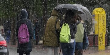 Meteo: Νέα κακοκαιρία από αύριο -Με αεροχειμάρρους, καταιγίδες, χαλάζι και χιόνια