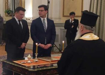 Ορκίστηκαν οι νέοι υπουργοί της κυβέρνησης – Θρησκευτικό όρκο έδωσαν Μωραΐτης και Τόλκας