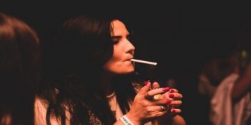 Πώς 40.000+ Έλληνες χρήστες “διώχνουν” το τσιγάρο από τα μαγαζιά!