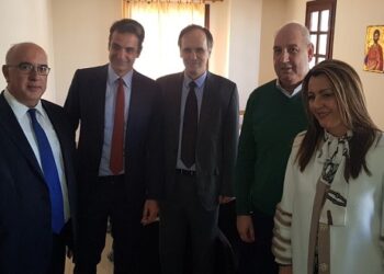 Σύσκεψη του προέδρου της ΝΔ Κ. Μητσοτάκη με τους δύο Πρυτάνεις ΑΕΙ-ΤΕΙ Δ. Μακεδονίας για το θέμα της συγχώνευσης