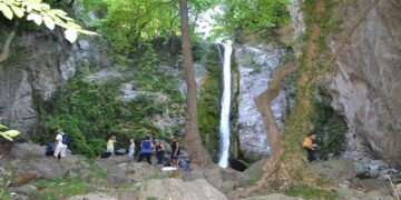 Ορειβατική Λέσχη Εορδαίας: Εξόρμηση στα Λουτρά Πόζαρ – Καταρράκτης  Κουνουπίτσας