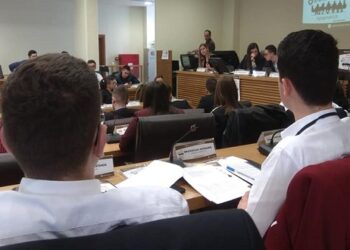 Νέοι 17-23 ετών στα έδρανα του Δημοτικού Συμβουλίου Κοζάνης- Ξεκίνησε η διαδικασία προσομοίωσης