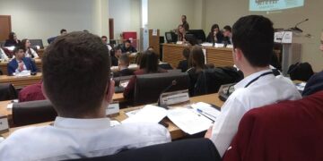 Νέοι 17-23 ετών στα έδρανα του Δημοτικού Συμβουλίου Κοζάνης- Ξεκίνησε η διαδικασία προσομοίωσης