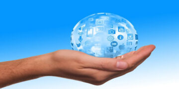 Ο Παγκόσμιος Ιστός γιορτάζει σήμερα 30 χρόνια, αλλά ο «πατέρας» του ανησυχεί για το μέλλον