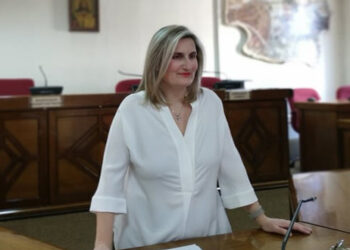 Το αυτοδιοικητικό γήπεδο… Από την Ιωάννα Γ. Ανδρονικίδου