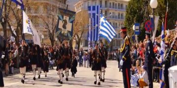 ΒΙΝΤΕΟ: Εκατοντάδες παραδοσιακές ΕΛΛΗΝΙΚΕΣ ΜΑΚΕΔΟΝΙΤΙΚΕΣ φορεσιές στην παρέλαση της Φλώρινας