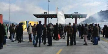 Στα δικαστήρια Κοζάνης αύριο 8 αγρότες – Δικάζονται για τα μπλόκα του 2016