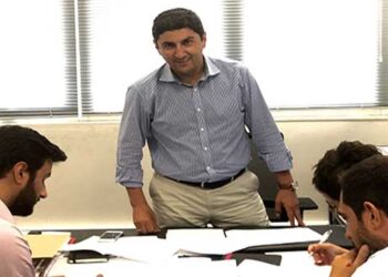 Αυγενάκης στο ρ/σ Πρώτο Θέμα 104,6: «Ο κ. Τσίπρας βρίσκεται σε αδιέξοδο»