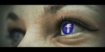 «Επεσαν» Facebook και Instagram σε Ευρώπη και ΗΠΑ