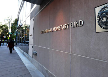 Κίνδυνο ακόμα και για νέο Μνημόνιο «βλέπει» το ΔΝΤ