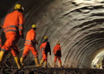 Όλο το παρασκήνιο για την τροπολογία του διαγωνισμού – Τι ζήτησαν και τι άλλαξαν οι θεσμοί – Τα μηνύματα ενόψει των προσφορών