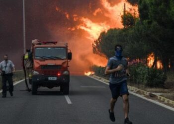 Διάλογοι-σοκ των «υπευθύνων» για Μάτι-Κινέτα: «Να καούν να βάλουν μυαλό τα όρνια»