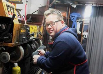 Καστοριά: Έντεκα επιχειρήσεις και φορείς ανοίγουν διάπλατα της πόρτες τους & υποδέχονται 5 παιδιά με σύνδρομο Down! 