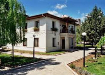 Η Δημοτική Βιβλιοθήκη Πτολεμαΐδας ταξιδεύει το μήνυμα της Παγκόσμιας Ημέρας Παιδικού Βιβλίου: “Τα βιβλία μας βοηθούν να μη βιαζόμαστε”