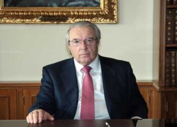 Μπαμπινιώτης: Συσσωρεύονται επικίνδυνα ψέματα γύρω από τη λεγόμενη «μακεδονική γλώσσα»