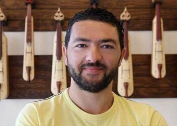 Πτολεμαΐδα: Η ποντιακή λύρα φέρνει στην πόλη επιχειρηματία από το Μπακού