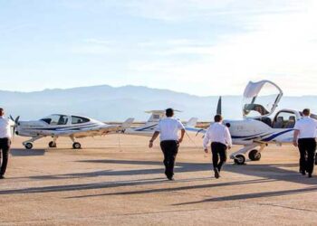 Πιλότοι Made in Greece – Άρθρο της “ΚΑΘΗΜΕΡΙΝΗΣ” για τη σχολή πιλότων στην Κοζάνη