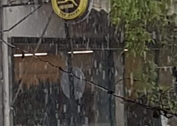 Φοβερή χαλαζόπτωση στην Πτολεμαΐδα το μεσημέρι του Μεγάλου Σαββάτου (video)