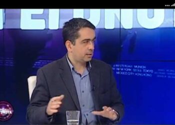 Γ.Θεοφύλακτος στην ΕΡΤ.  Γερ. Γιακουμάτος: – ”Ο ΣΥΡΙΖΑ βλάπτει την υγεία των πολιτών”, Γιάννης Θεοφύλακτος – ”Και τι προτείνετε; φάρμακα ΝOVARTIS;’!!’.