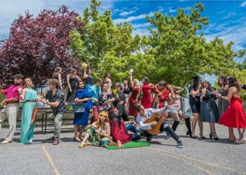 “Μια Παριζιάνα … αλλιώτικη” – Θεατρική παράσταση από το 3ο Γενικό Λύκειο Κοζάνης