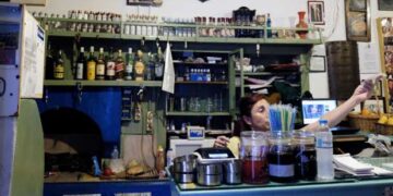 Από Δευτέρα ο μειωμένος ΦΠΑ -Ποια προϊόντα αφορά