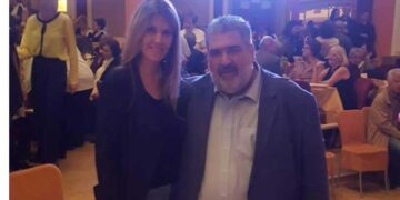 Τυχαία συνάντηση “θεσμικών” φίλων  – Από τα Παραπολιτικά του Παλμού της Τετάρτης 15 Μαΐου