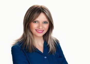 Ευχαριστήριο της Ελισσάβετ Καρανάκη, υποψήφιας περιφερειακής συμβούλου με τον Γιώργο Κασαπίδη