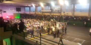 Πόσο… “κατάμεστο” ήταν το κλειστό της Κοζάνης στην ομιλία Τσίπρα (φωτό)