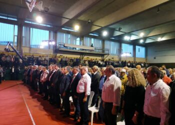 Ενός λεπτού σιγή για τα θύματα της ποντιακής Γενοκτονίας πριν την έναρξη της ομιλίας Τσίπρα video