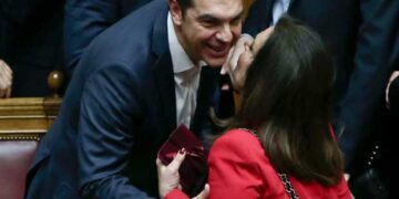 Η Μεγαλοοικονόμου αποχωρεί από την ΚΟ του ΣΥΡΙΖΑ -Πέφτει η πλειοψηφία στους 152