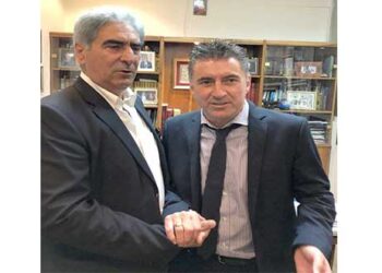 Συνάντηση δύο παλαιών ποδοσφαιριστών – Από τα Παραπολιτικά του Παλμού της Τετάρτης 22 Μαΐου