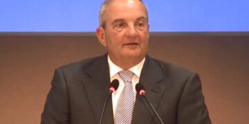 Βολές Καραμανλή κατά της κυβέρνησης για τη Συμφωνία των Πρεσπών – Στήριξη στον Μητσοτάκη – Τι είπε για τα εθνικά θέματα – ΒΙΝΤΕΟ