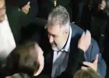 ΒΙΝΤΕΟ: Άφιξη Παναγιώτη Πλακεντά νέου Δημάρχου Εορδαίας στο εκλογικό του κέντρο