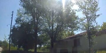 Μια μικρή βόλτα στον εγκαταλειμμένο οικισμό του Πτελεώνα του Δήμου της Εορδαίας – ΔΕΙΤΕ ΒΙΝΤΕΟ