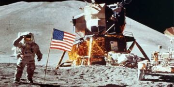 H Αρτ-Βουβό συλλέγει από τους κατοίκους της Κοζάνης αφηγήσεις για την προσελήνωση!