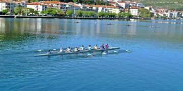 Καστοριά: Τα χόρτα στη λίμνη «πνίγουν» την Εθνική Ομάδα – «Ελάτε εδώ που μπορούμε» λένε τα Γιάννενα!