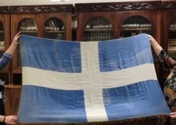 Ο Αυστραλός στρατιώτης που διέσωσε την ελληνική σημαία από τους Γερμανούς, στην Κοζάνη