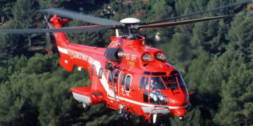 Σεισμός στην Αθήνα: Super puma και συντονιστικό ελικόπτερο πάνω από τη Δυτική Αττική