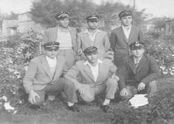 Φίλοι και συμμαθητές στο παλιό πάρκο το 1955 – Από τη στήλη του κ. Γ. Καζαντζή στον Παλμό 31/07/2019