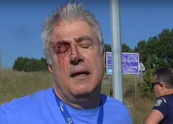 ΓΡΕΒΕΝΑ: Πλάνα από το αεροπλάνο που έκανε αναγκαστική προσγείωση- Τι λέει ο ένας επιβάτης του μονοκινητηρίου (ΒΙΝΤΕΟ)