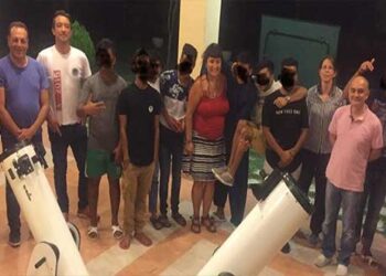 Βραδιά αστροπαρατήρησης για τους εφήβους της Προσωρινής Δομής Φιλοξενίας Ασυνόδευτων Ανηλίκων