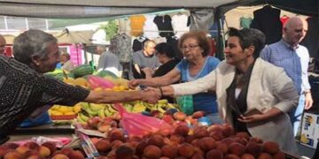 Στο κέντρο και στην λαϊκή αγορά της Κοζάνης βρέθηκε η υποψ. βουλευτής ΝΔ, Ευλαμπία Πρώϊου
