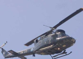Νέα Καλλικράτεια: Ψάχνουν τον ψαρά με ελικόπτερο της Πολεμικής Αεροπορίας και πλωτά του Λιμενικού