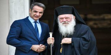 Μητσοτάκης με Ιερώνυμο: Άκυρη η συμφωνία Τσίπρα με την Εκκλησία, όλα από την αρχή