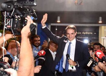 Αποθεώθηκε ο Μητσοτάκης στην Πειραιώς: Το «ευχαριστώ» του στους ψηφοφόρους της ΝΔ