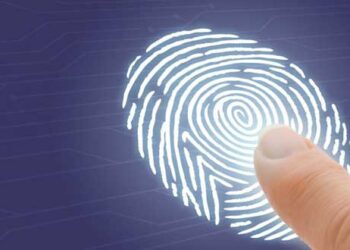 Θα χτυπάνε κάρτα με… δακτυλικό αποτύπωμα οι δημόσιοι υπάλληλοι