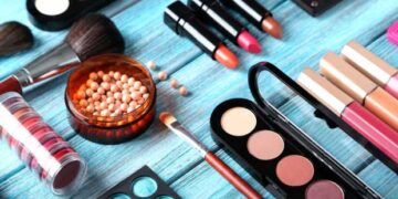 ΕΟΦ: Απαγορεύει 31 επικίνδυνα καλλυντικά