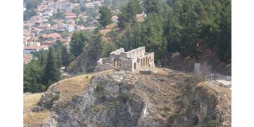 Θεία λειτουργία του Μορφωτικού Ομίλου Σερβίων «Τα Κάστρα»
