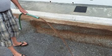 Πτολεμαΐδα: Καταγγελία αναγνώστη: “Να μας πουν οι υπεύθυνοι αν πίνεται αυτό το νερό”