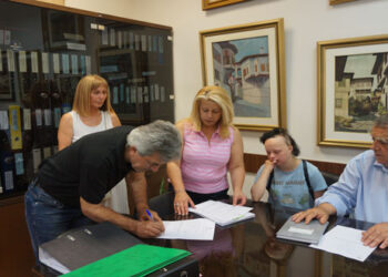 Η Μαρία Νίτσα, φοιτήτρια με σύνδρομο Down, έλαβε υποτροφία από τον Δήμο Καστοριάς